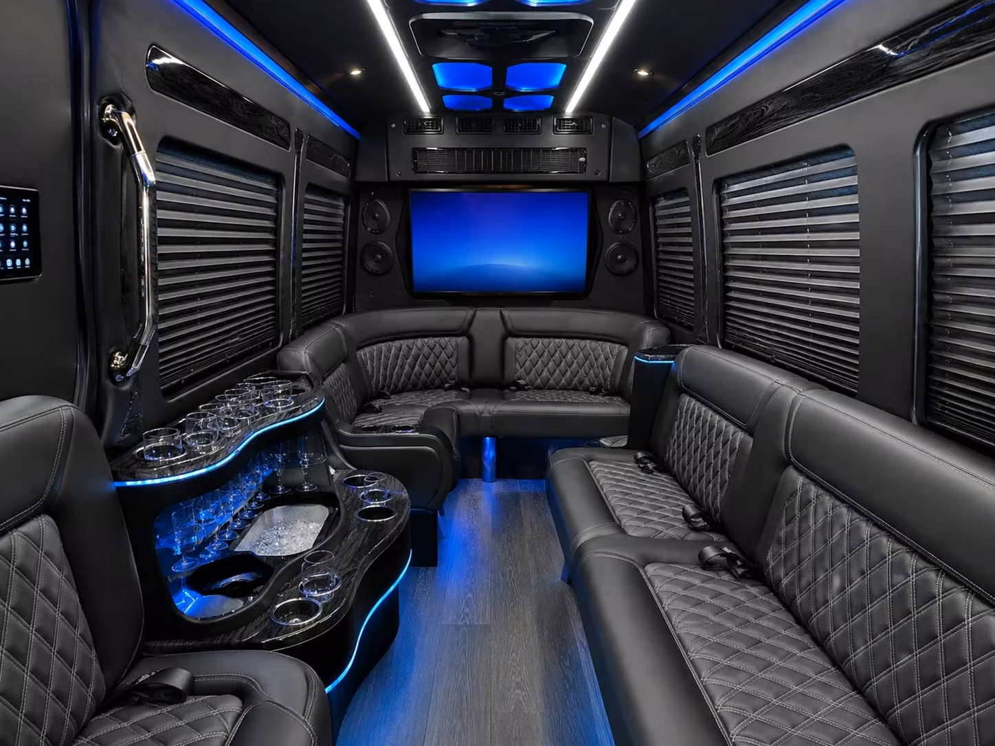 get online pricing for school field trip buses and youth group transportation in fontana